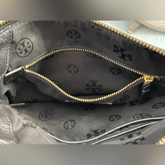 Tory Burch Bombe Black Leather Crossbody with Gold Chain Accents - Picture 10 of 14